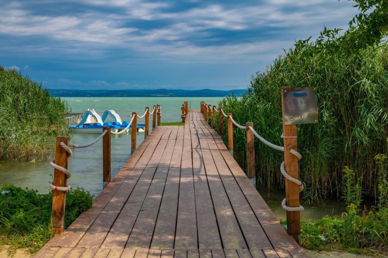 Holiday Resorts Balatonszarszo Zewnętrze zdjęcie